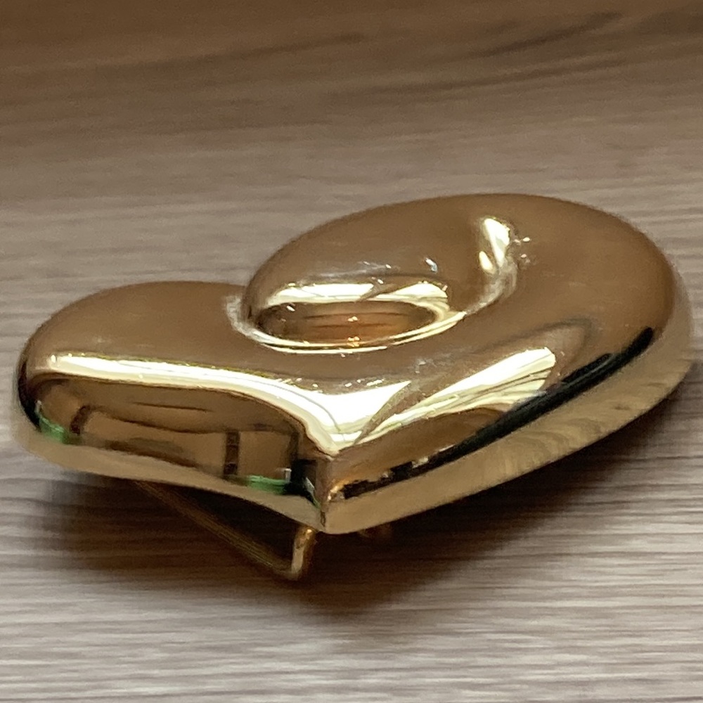 Puffy Heart belt buckle in gold color brass - Picture 2 of 14